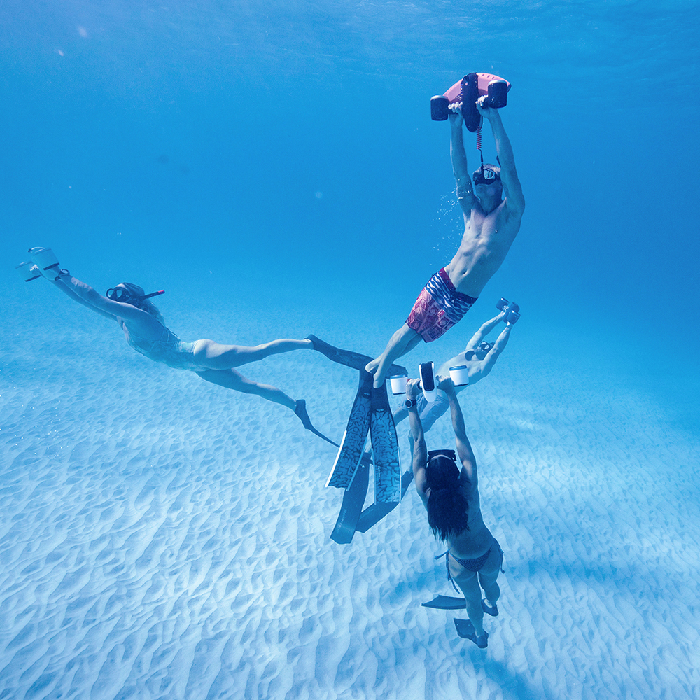 Sublue whiteshark mix underwater scooter for scuba driving and freediving