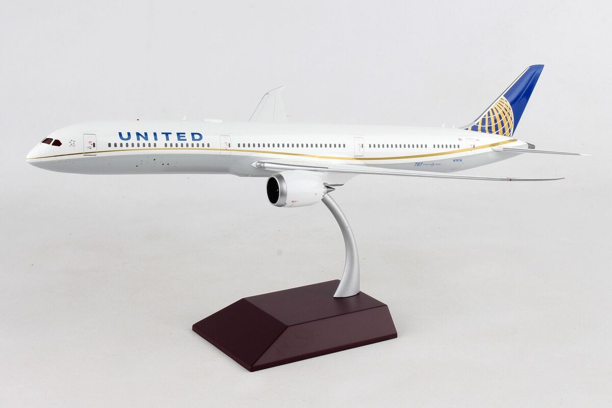 Gemini Jets United Airlines Boeing 787-10 Dreamliner Reg. N78791 Diecast Model in 1:200 Scale