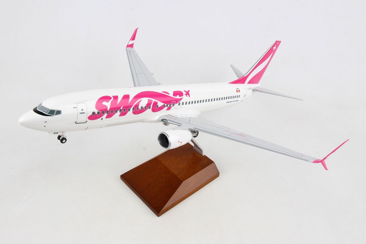 Skymarks Supreme Swoop Airline Boeing 737-800 Model Airplane